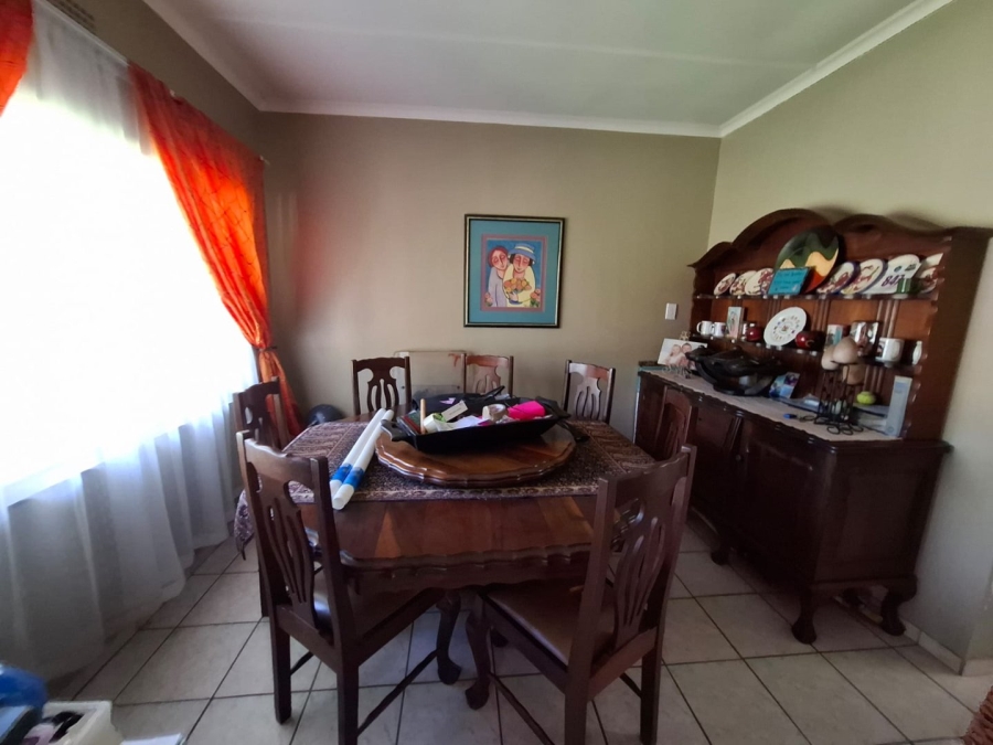 3 Bedroom Property for Sale in Geelhoutpark North West